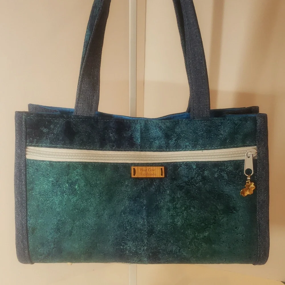 Handmade Mini Handbag - Picture 2 of 8